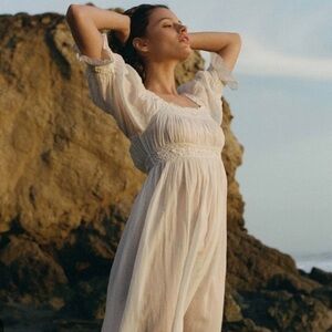 Doen Eclipse nightgown